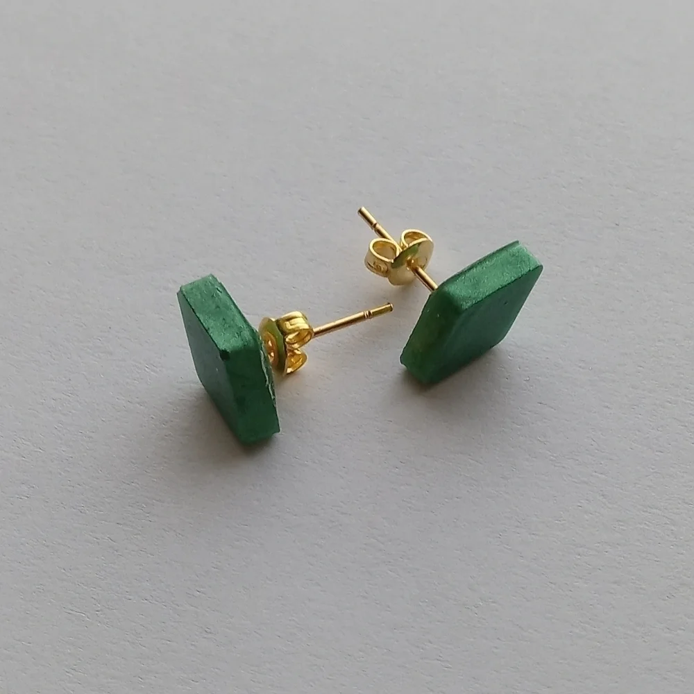 5/$25 CLEARANCE -Green resin diamond stud earrings